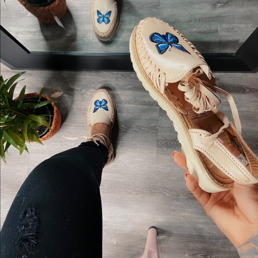 Mariposa Huaraches